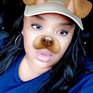 Meet your Posher, Latoya